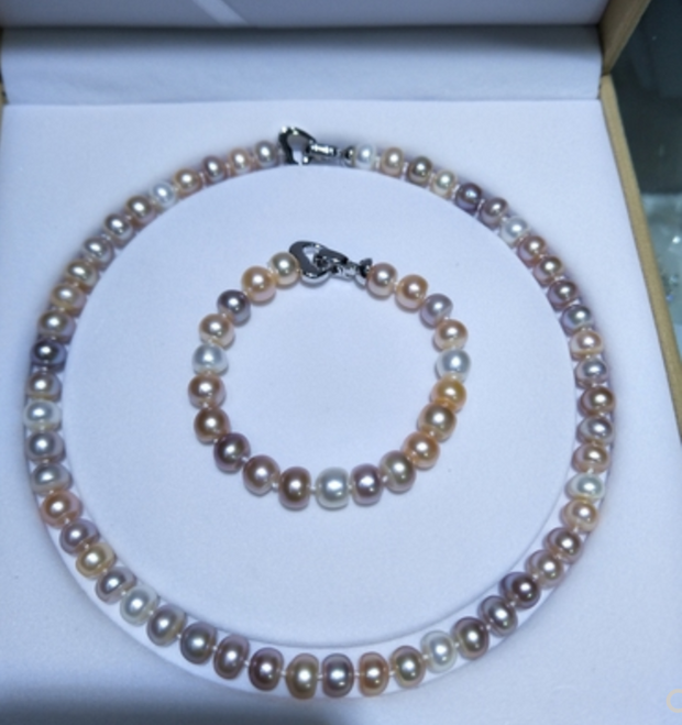 Mixed color pearl chain