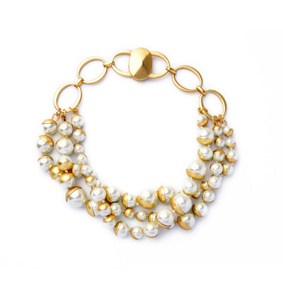 Ladies vintage pearl necklace