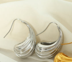 French Entry Lux Vintage 18K Gold Plating Geometric Striped Earrings